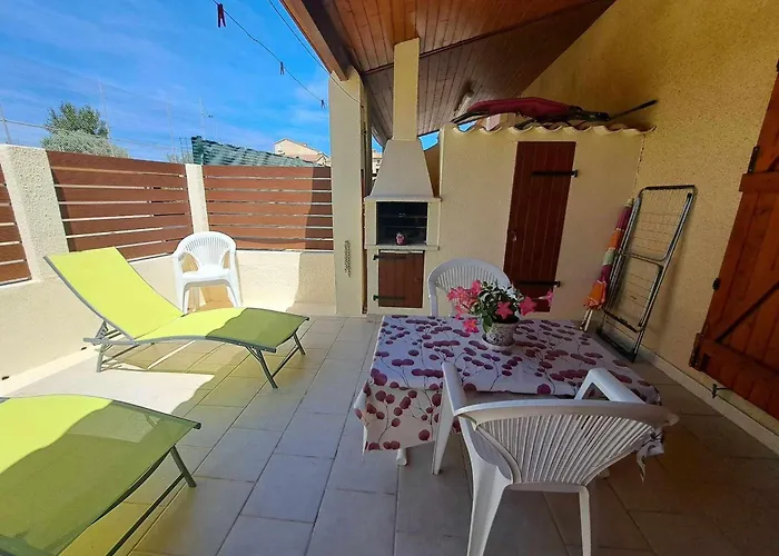 Charmante Maison 2 Pièces Cabine, Terrasse, Bbq, Parking Privé, Proche - - Fr-1-326-562 *